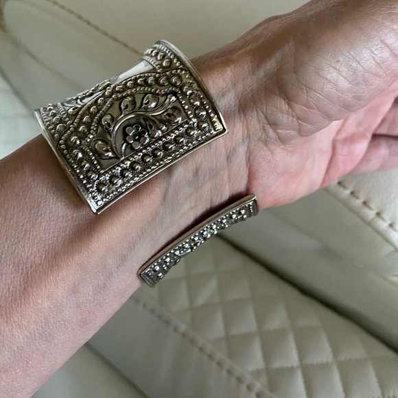 SILVER WIDE CUFF BRACELET - Picture 6 of 6